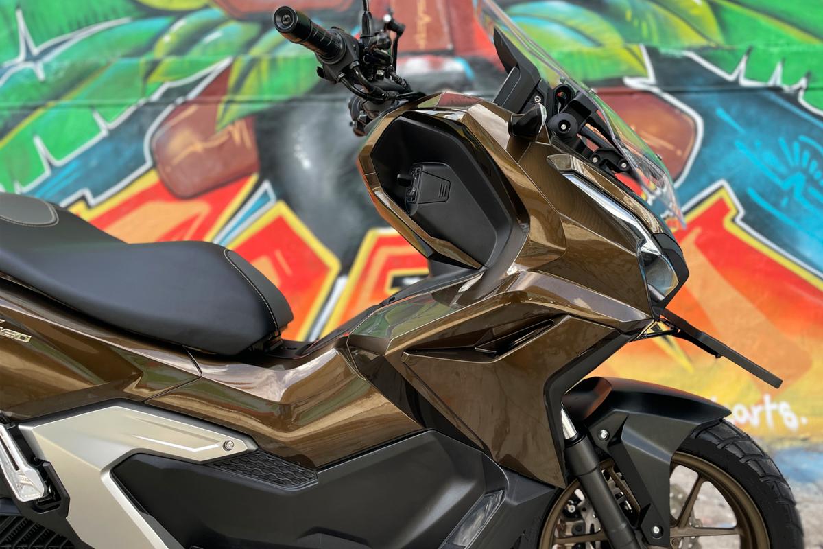 Alquila una NEW HONDA ADV 160 ABS en Bali | BikeHouse