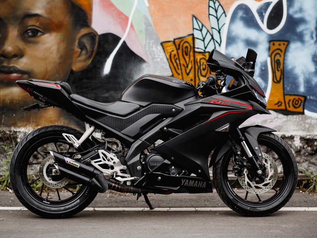 In Bangladesh R15 Black Color Price On Road Price In Bangladesh