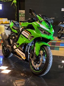 Rent a Bike KAWASAKI ZX 25 RR 2025 in Bali | BikeHouse